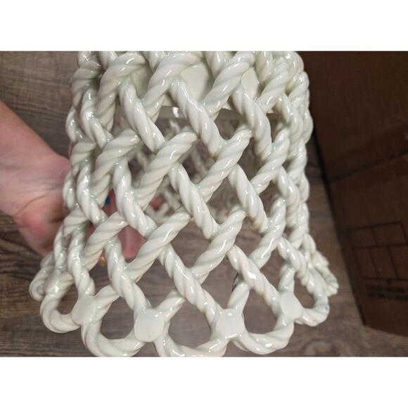 Vintage White & Green Porcelain Lattice Rope Basket Spain Simple Cottage Core - Picture 7 of 8